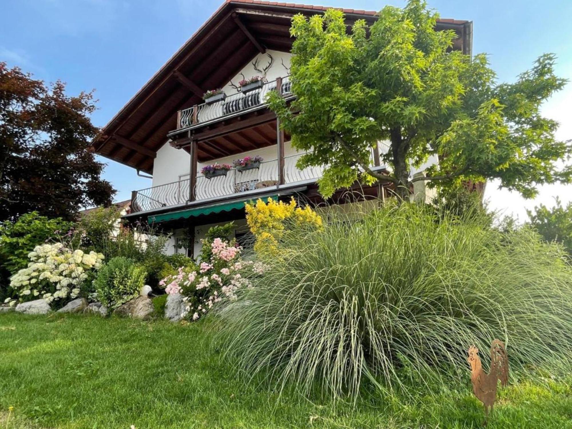 Bergchalet Mirabell - Hofgut フリードリヒスハーフェン エクステリア 写真